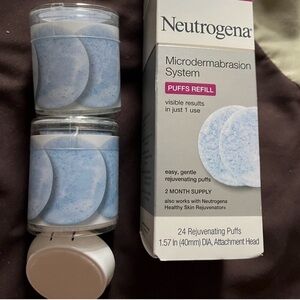 Neutrogena Microdermabrasion System with Blue Puffs
